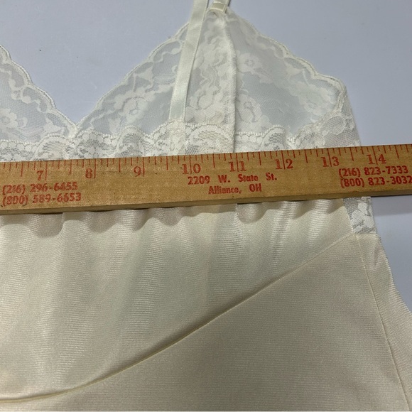 Vintage Vanity Fair Satin Lace Midi Slip Dress Chemise‎ Sz 32 Ivory Romantic 70s - Picture 8 of 9